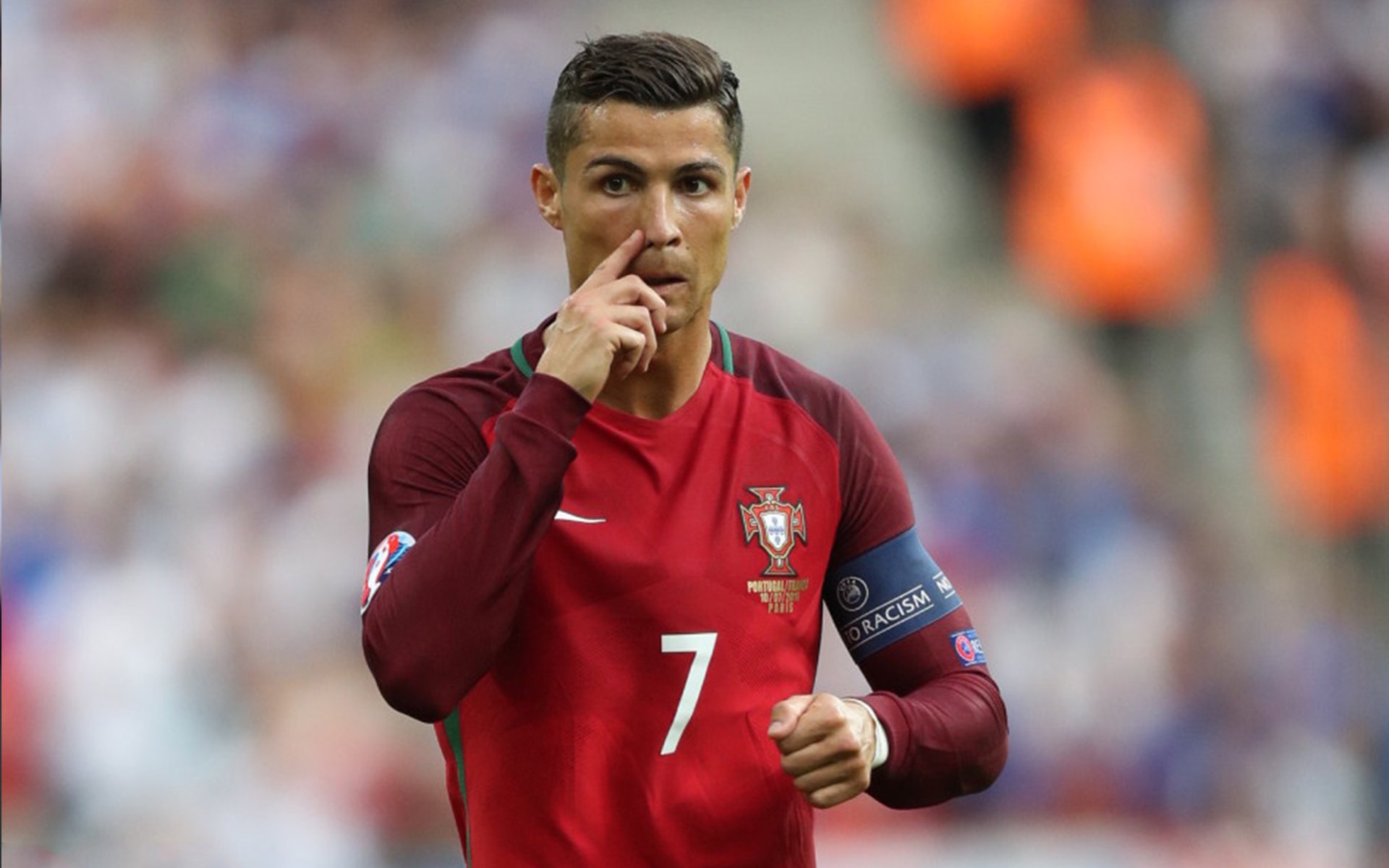 伊朗青少年马术选手在2024年全国青少年马术锦标赛中表现出色,获得多项荣誉。